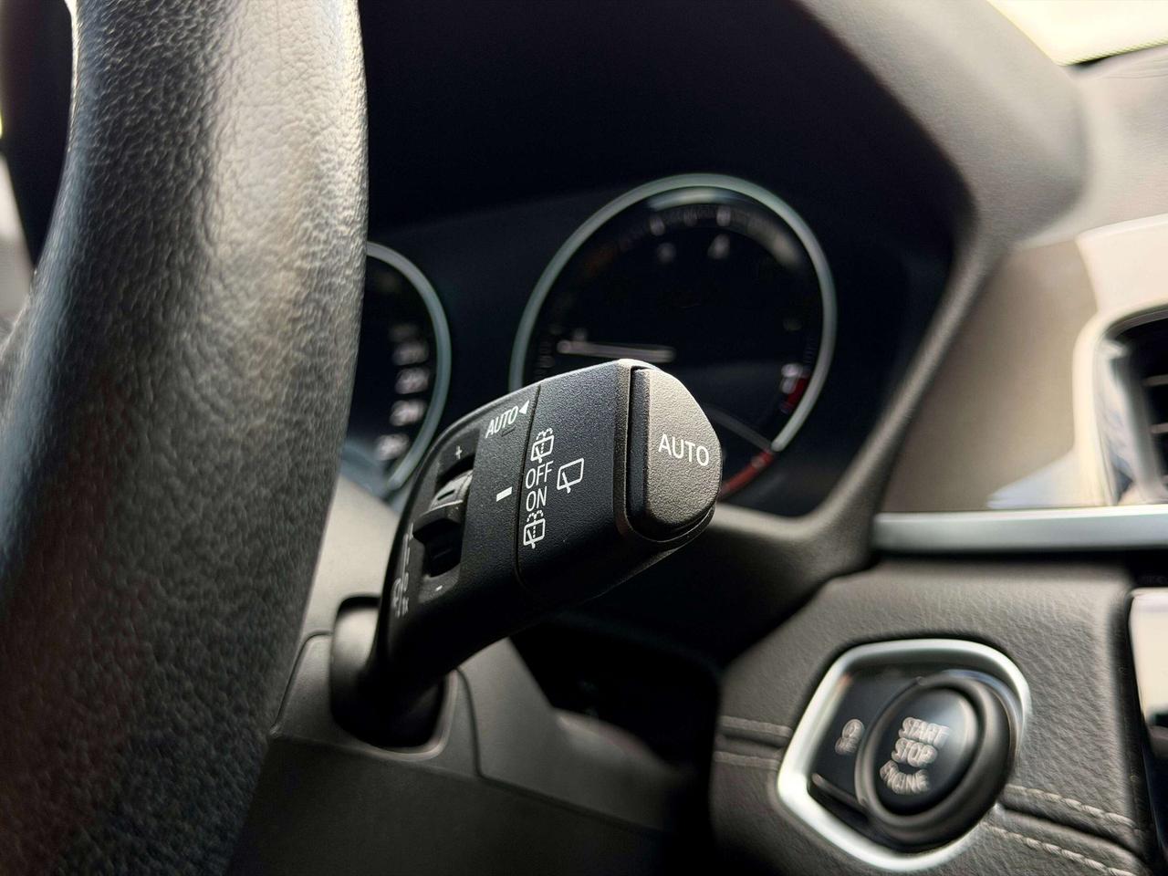 2020 BMW X1 XDRIVE, PREMIUM ESSENTIAL, PANOROOF, NAVI, CARPLAY Photo