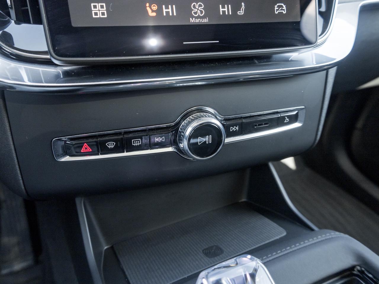 2026 Volvo XC90 B6 AWD ULTRA  LIKE NEW  VOLVO CPO  HARMAN KARDON Photo