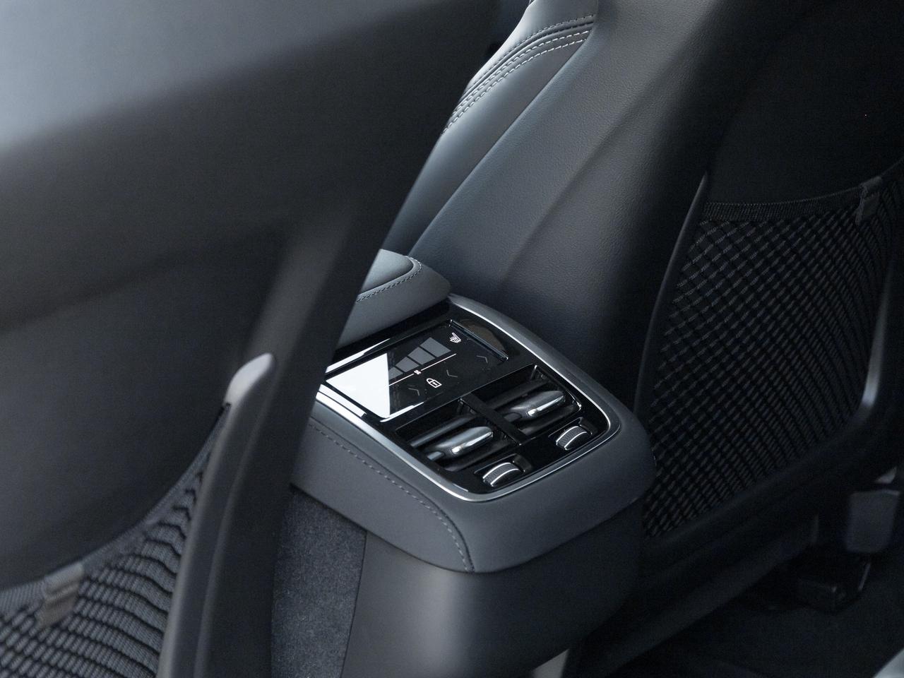 2026 Volvo XC90 B6 AWD ULTRA  LIKE NEW  VOLVO CPO  HARMAN KARDON Photo