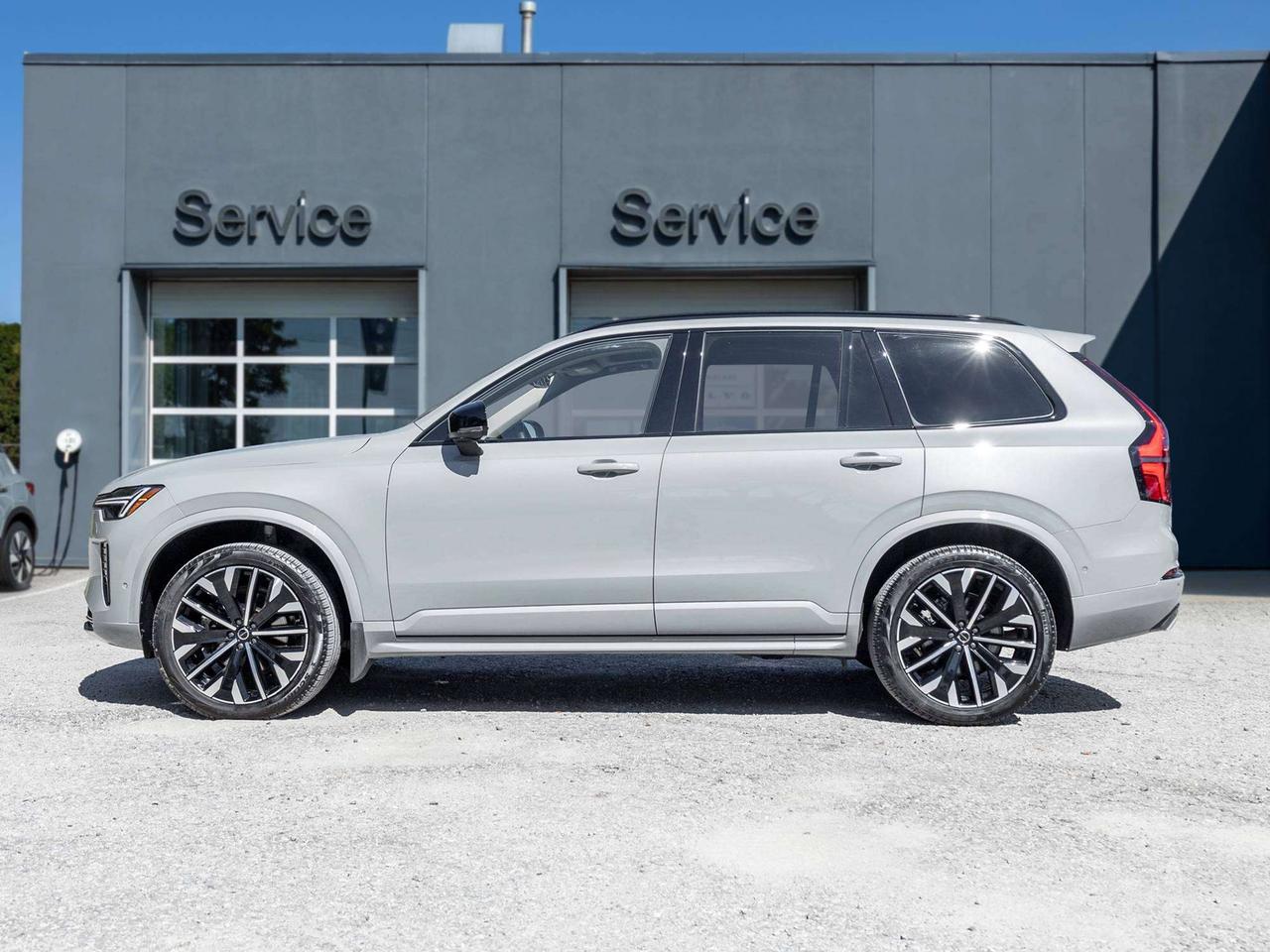 2026 Volvo XC90 B6 AWD ULTRA^Volvo CPO Rate fr 2.99%*^HarmanKardon Photo4