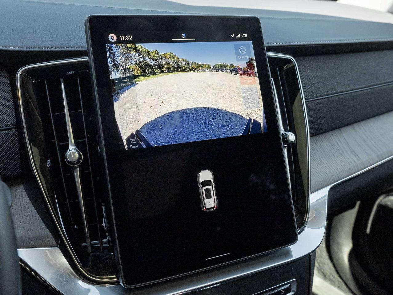 2026 Volvo XC90 B6 AWD ULTRA^Volvo CPO Rate fr 2.99%*^HarmanKardon Photo