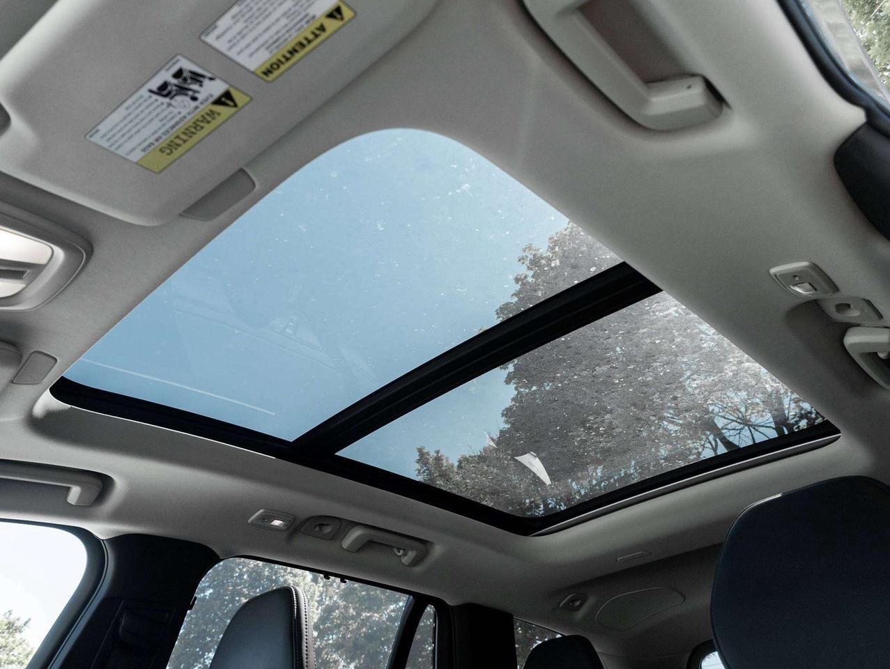2026 Volvo XC90 B6 AWD ULTRA^Volvo CPO Rate fr 2.99%*^HarmanKardon Photo
