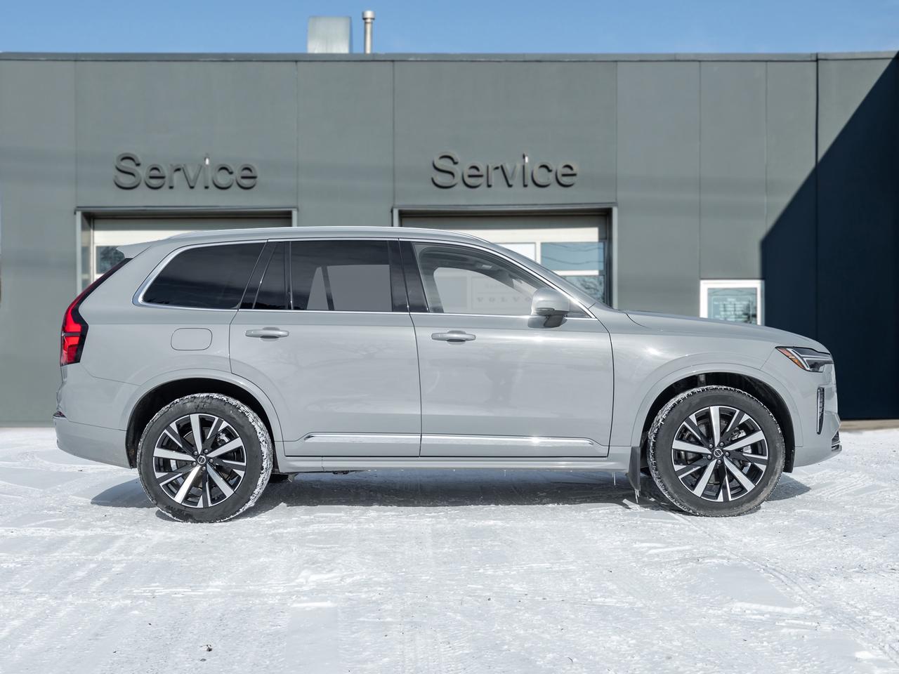 2026 Volvo XC90 B6 AWD Core 7-Seater CURRENT MODEL YEAR  VOLVO CPO Photo4