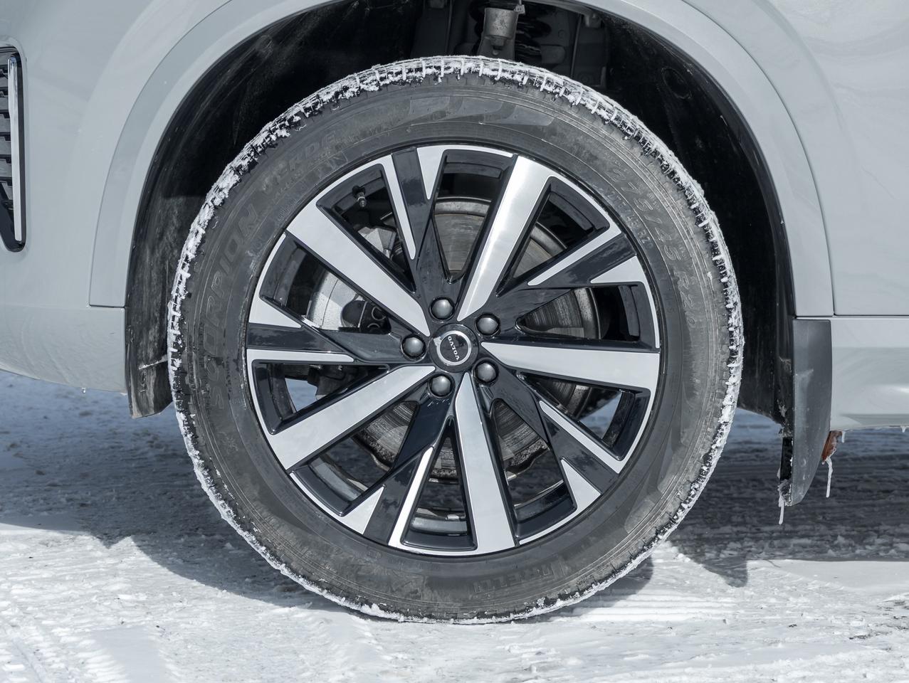 2026 Volvo XC90 B6 AWD Core 7-Seater CURRENT MODEL YEAR  VOLVO CPO Photo3