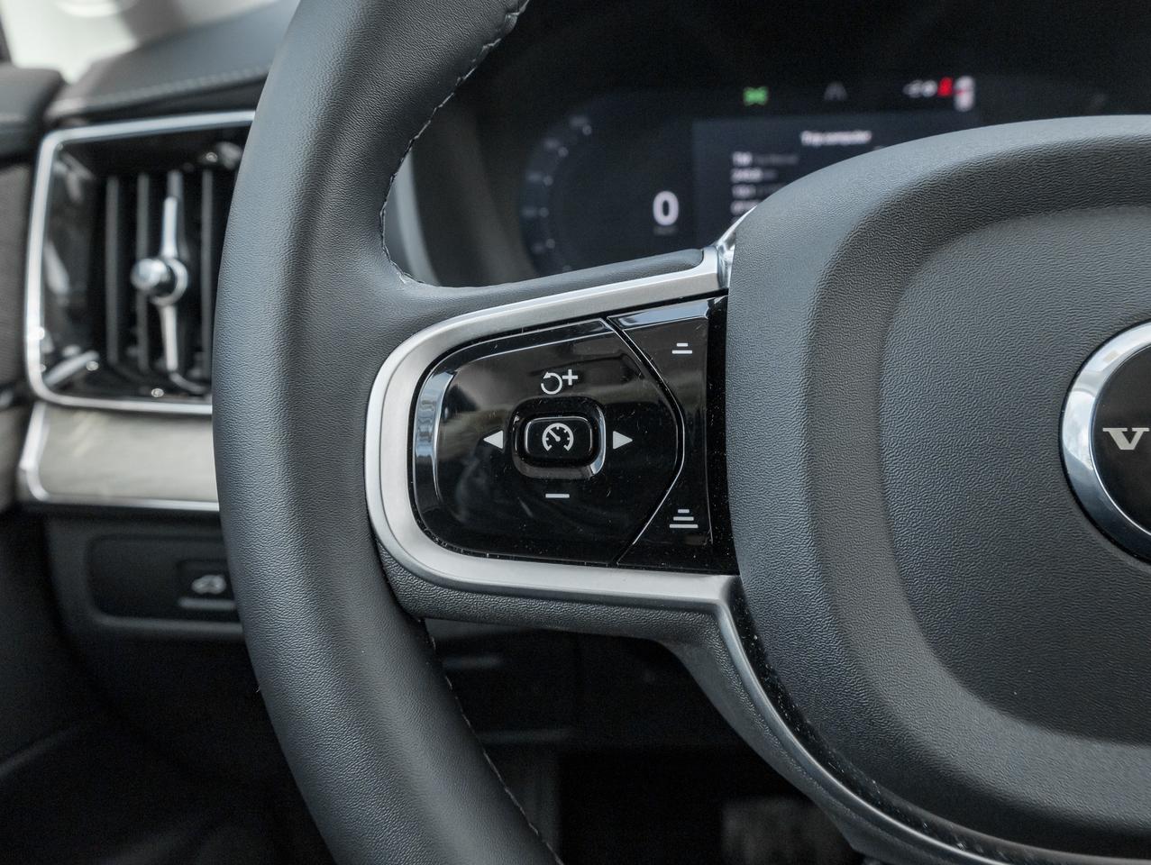 2026 Volvo XC90 B6 AWD Core 7-Seater CURRENT MODEL YEAR  VOLVO CPO Photo