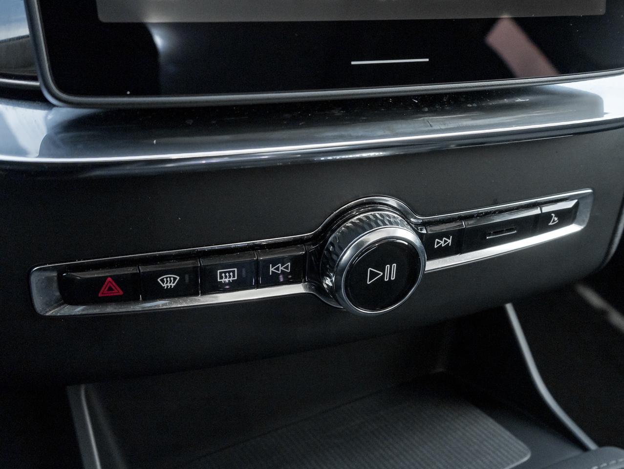 2026 Volvo XC90 B6 AWD Core 7-Seater CURRENT MODEL YEAR  VOLVO CPO Photo