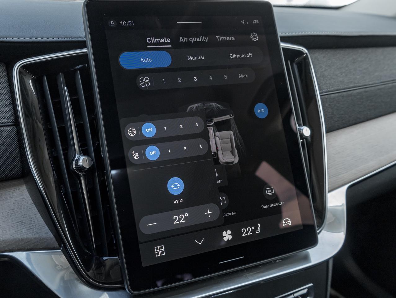 2026 Volvo XC90 B6 AWD Core 7-Seater CURRENT MODEL YEAR  VOLVO CPO Photo