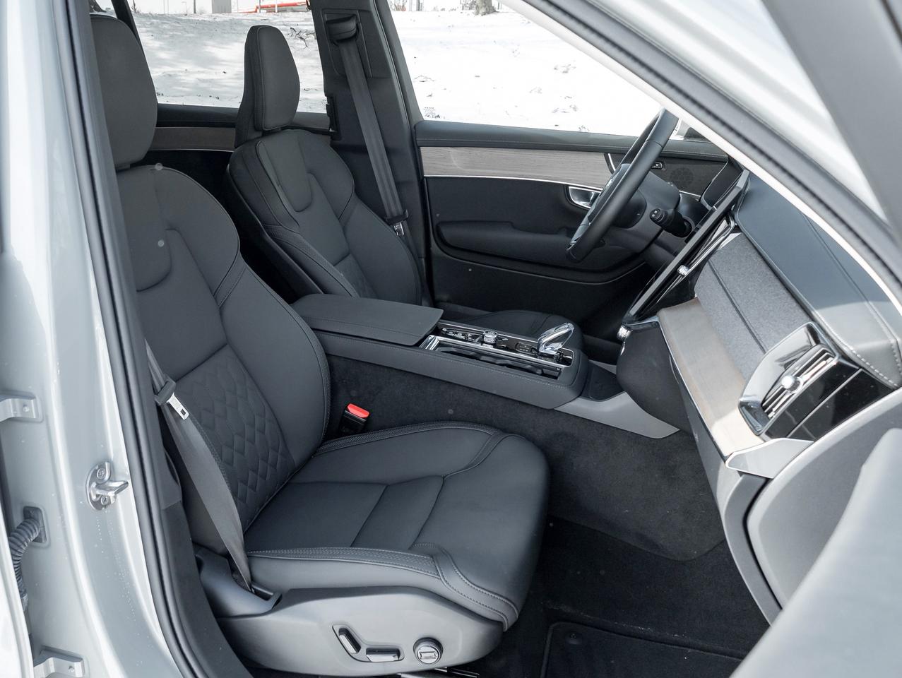 2026 Volvo XC90 B6 AWD Core 7-Seater CURRENT MODEL YEAR  VOLVO CPO Photo