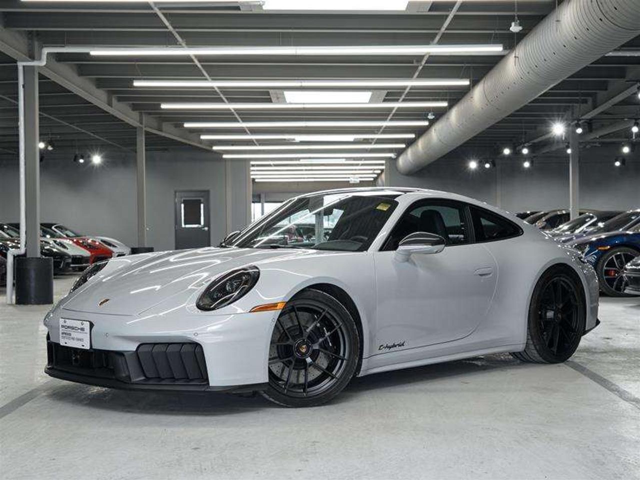 2025 Porsche 911 Carrera 4 GTS Coupe Photo