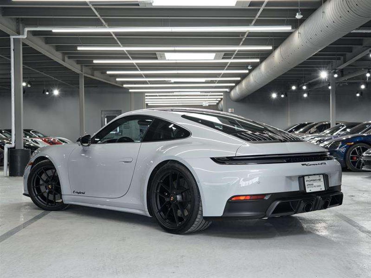 2025 Porsche 911 Carrera 4 GTS Coupe Photo