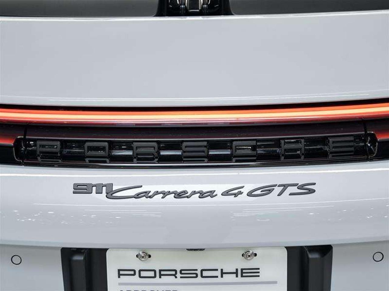 2025 Porsche 911 Carrera 4 GTS Coupe Photo