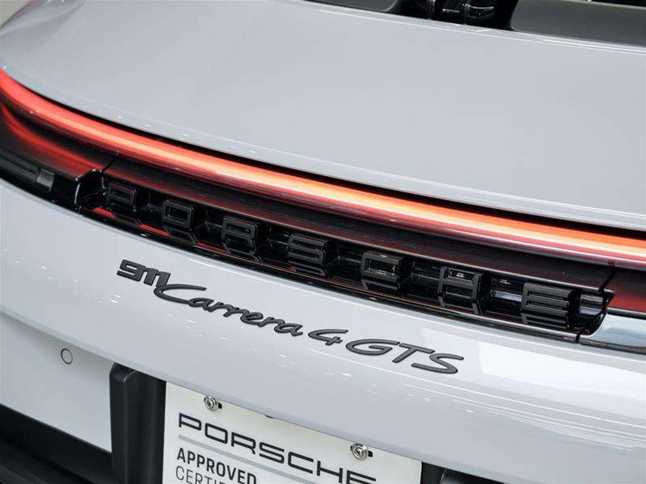2025 Porsche 911 Carrera 4 GTS Coupe Photo