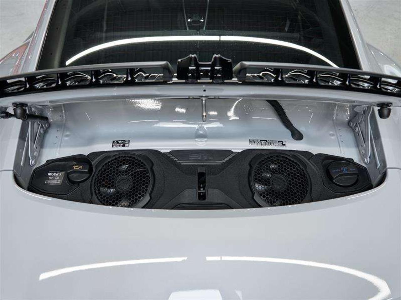 2025 Porsche 911 Carrera 4 GTS Coupe Photo