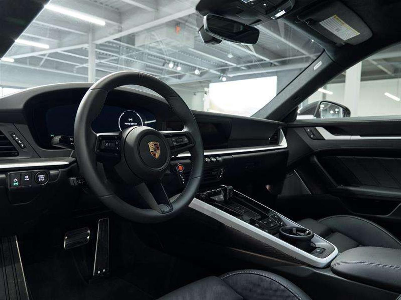 2025 Porsche 911 Carrera 4 GTS Coupe Photo