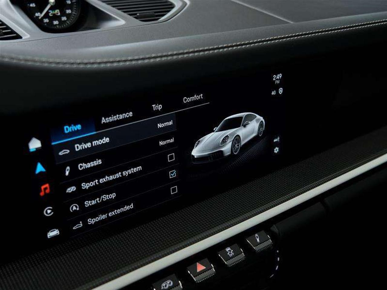 2025 Porsche 911 Carrera 4 GTS Coupe Photo
