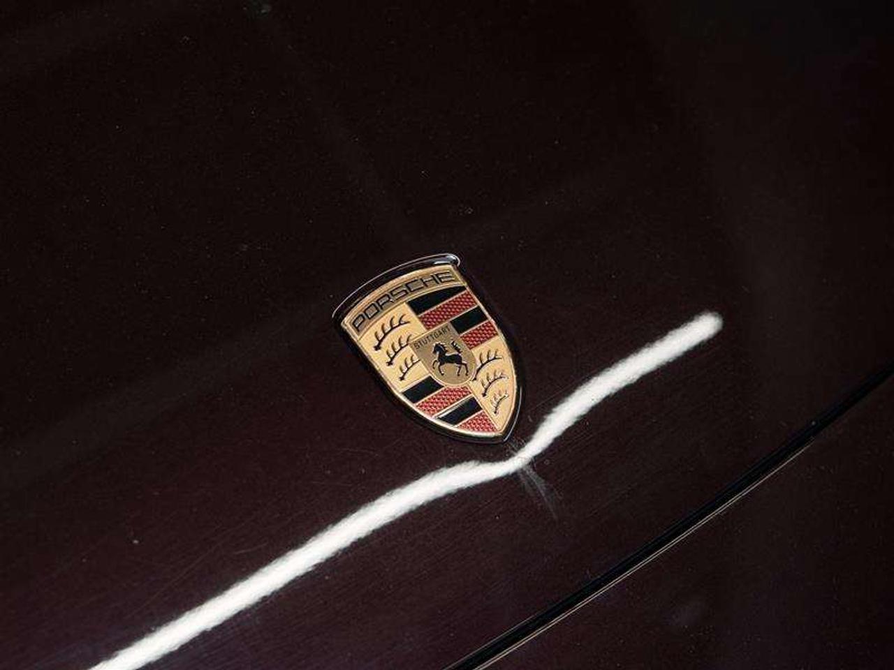 2025 Porsche Macan Electric 4S AWD Photo