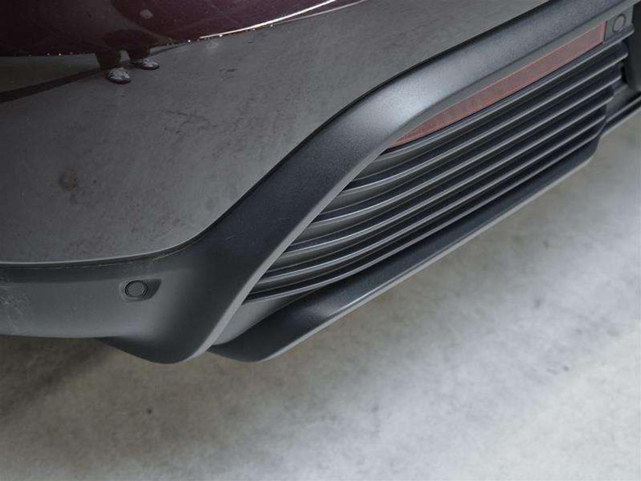 2025 Porsche Macan Electric 4S AWD Photo