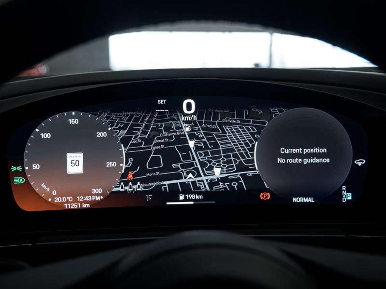2025 Porsche Macan Electric 4S AWD Photo