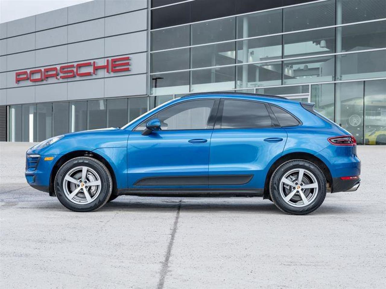 2017 Porsche Macan S AWD Premium Pkg ParkAssist Front and Rear includ Photo2