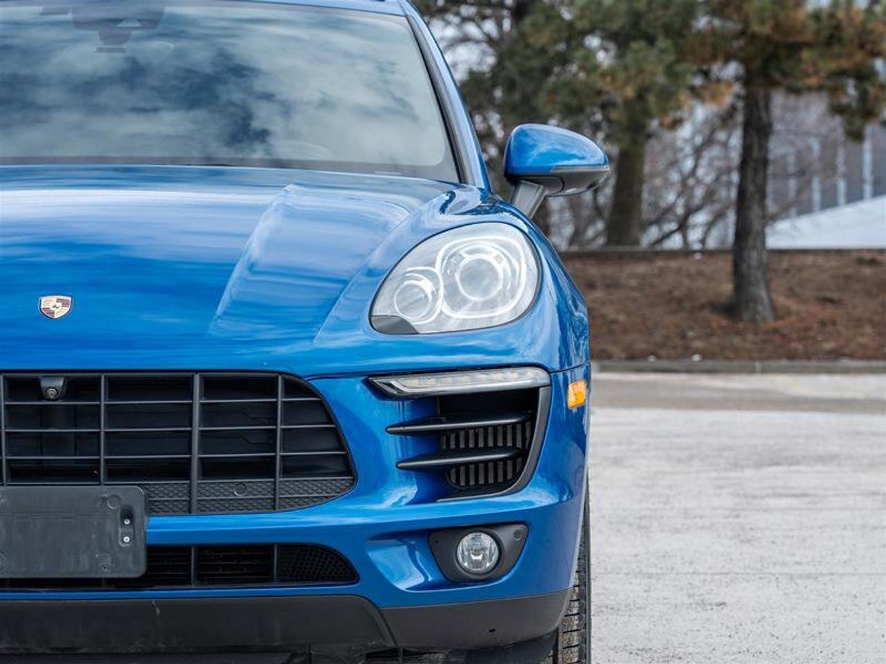 2017 Porsche Macan S AWD Premium Pkg ParkAssist Front and Rear includ Photo