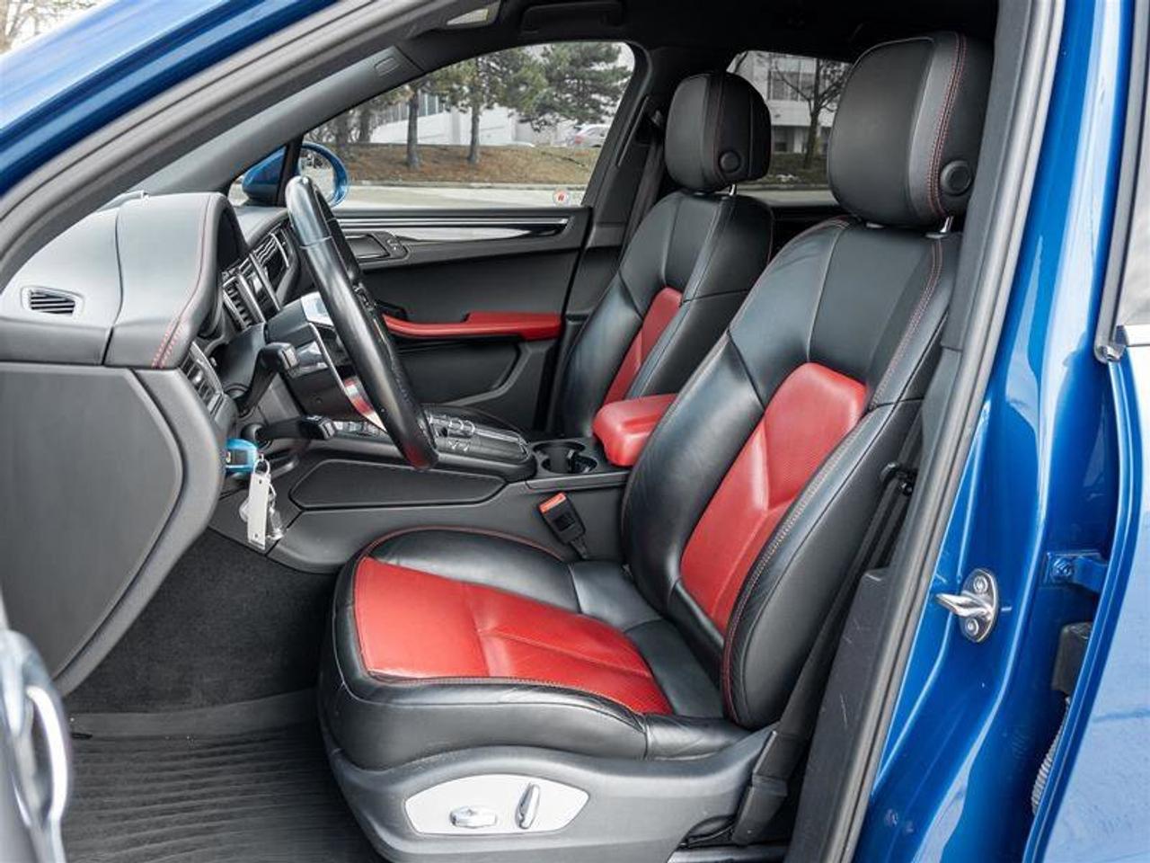 2017 Porsche Macan S AWD Premium Pkg ParkAssist Front and Rear includ Photo