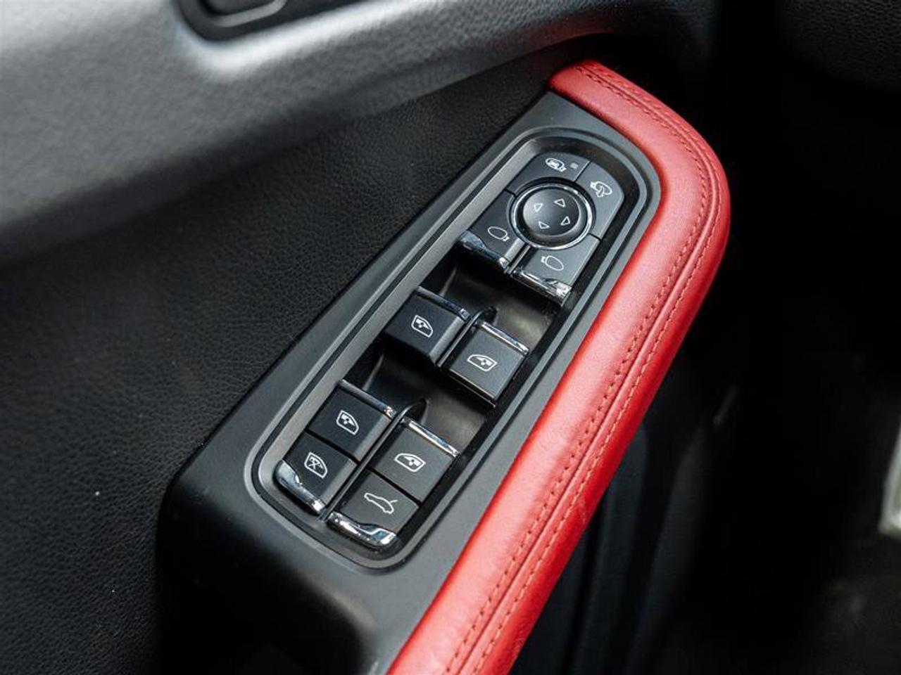 2017 Porsche Macan S AWD Premium Pkg ParkAssist Front and Rear includ Photo