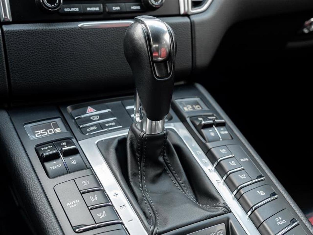 2017 Porsche Macan S AWD Premium Pkg ParkAssist Front and Rear includ Photo