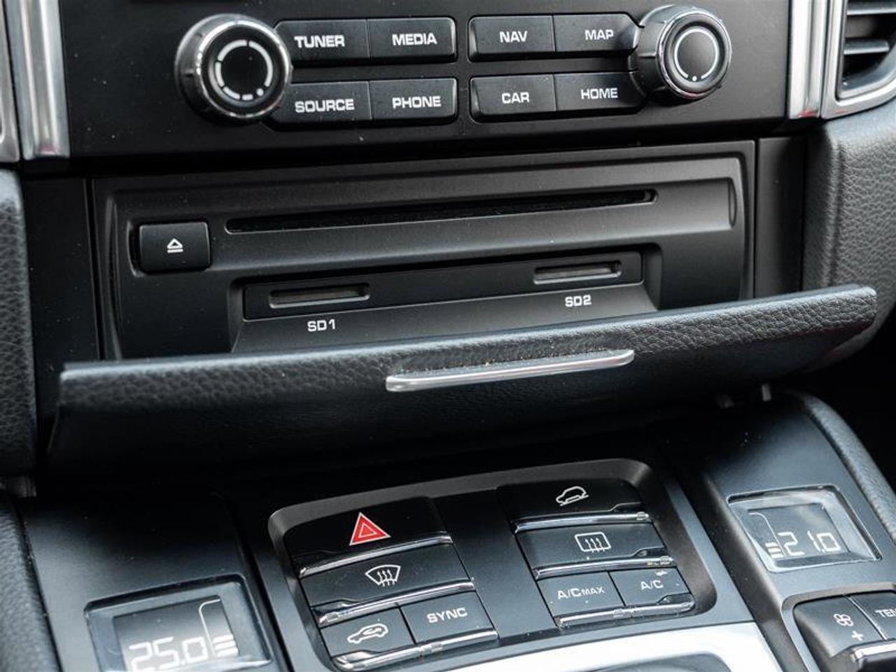 2017 Porsche Macan S AWD Premium Pkg ParkAssist Front and Rear includ Photo