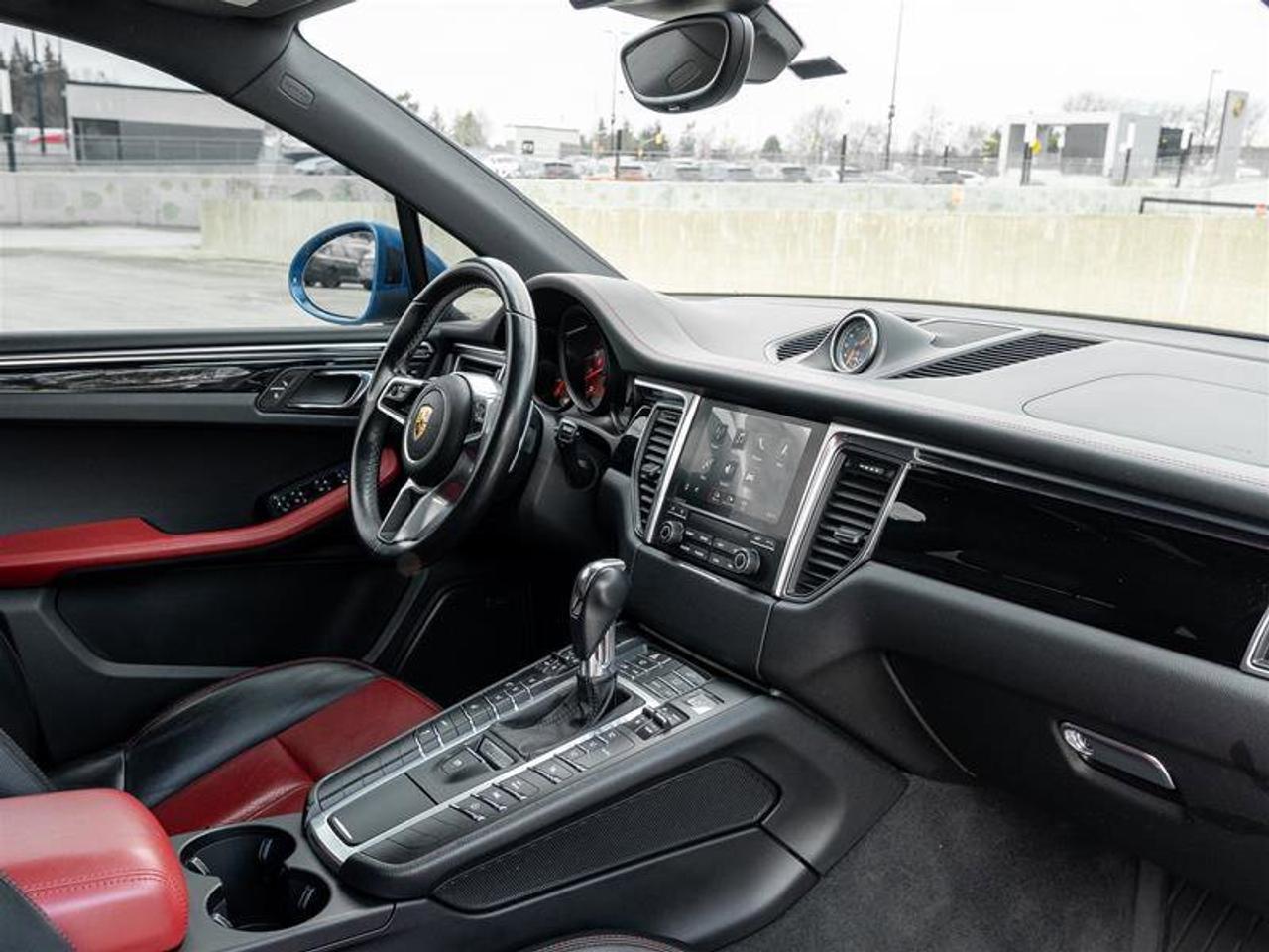 2017 Porsche Macan S AWD Premium Pkg ParkAssist Front and Rear includ Photo