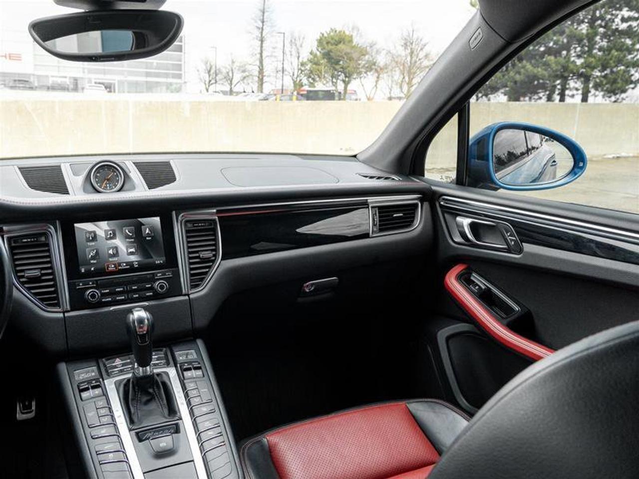 2017 Porsche Macan S AWD Premium Pkg ParkAssist Front and Rear includ Photo