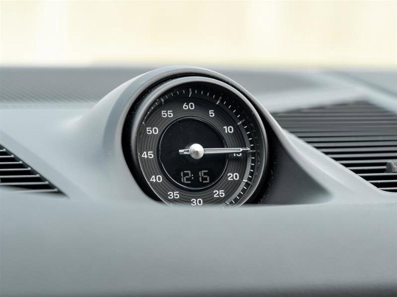 2024 Porsche Cayenne Coupe AWD CPO Premium Pkg Plus 21 Exclusive Design Photo