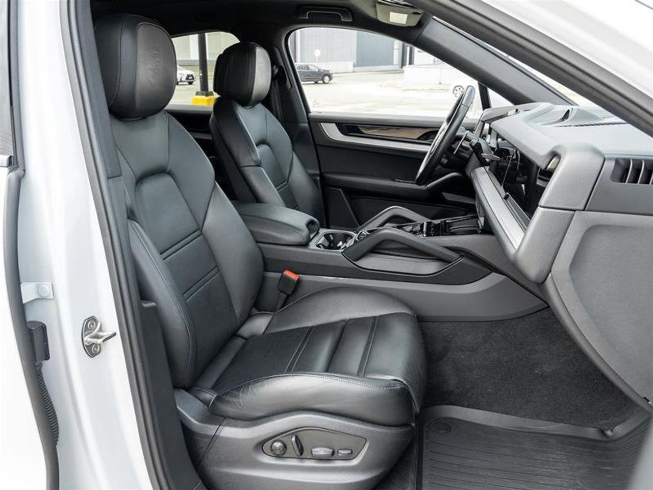 2024 Porsche Cayenne Coupe AWD CPO Premium Pkg Plus 21 Exclusive Design Photo