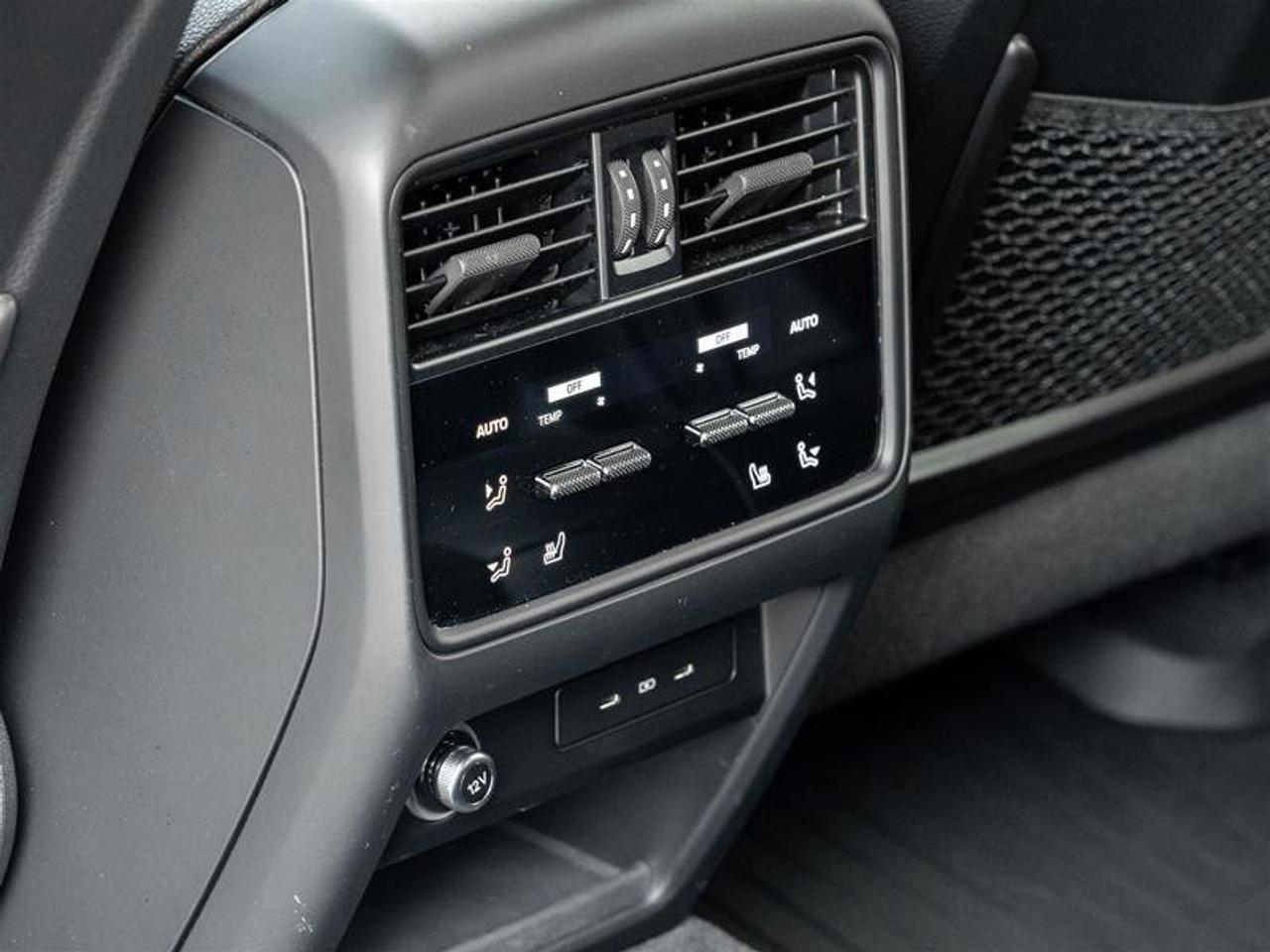 2024 Porsche Cayenne Coupe AWD CPO Premium Pkg Plus 21 Exclusive Design Photo