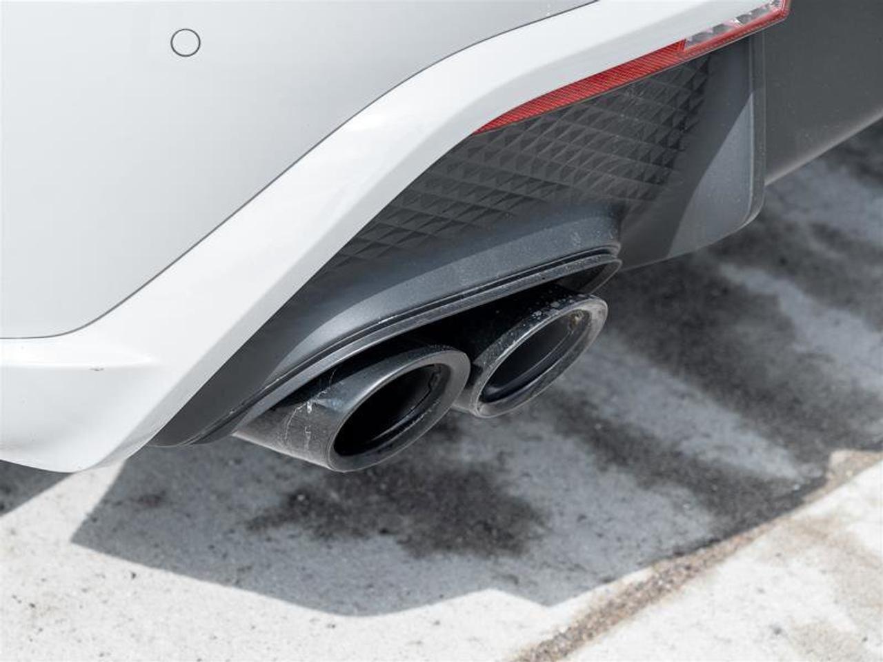 2023 Porsche Macan S AWD Premium Pkg Plus  SportDesign Side Skirts Sp Photo