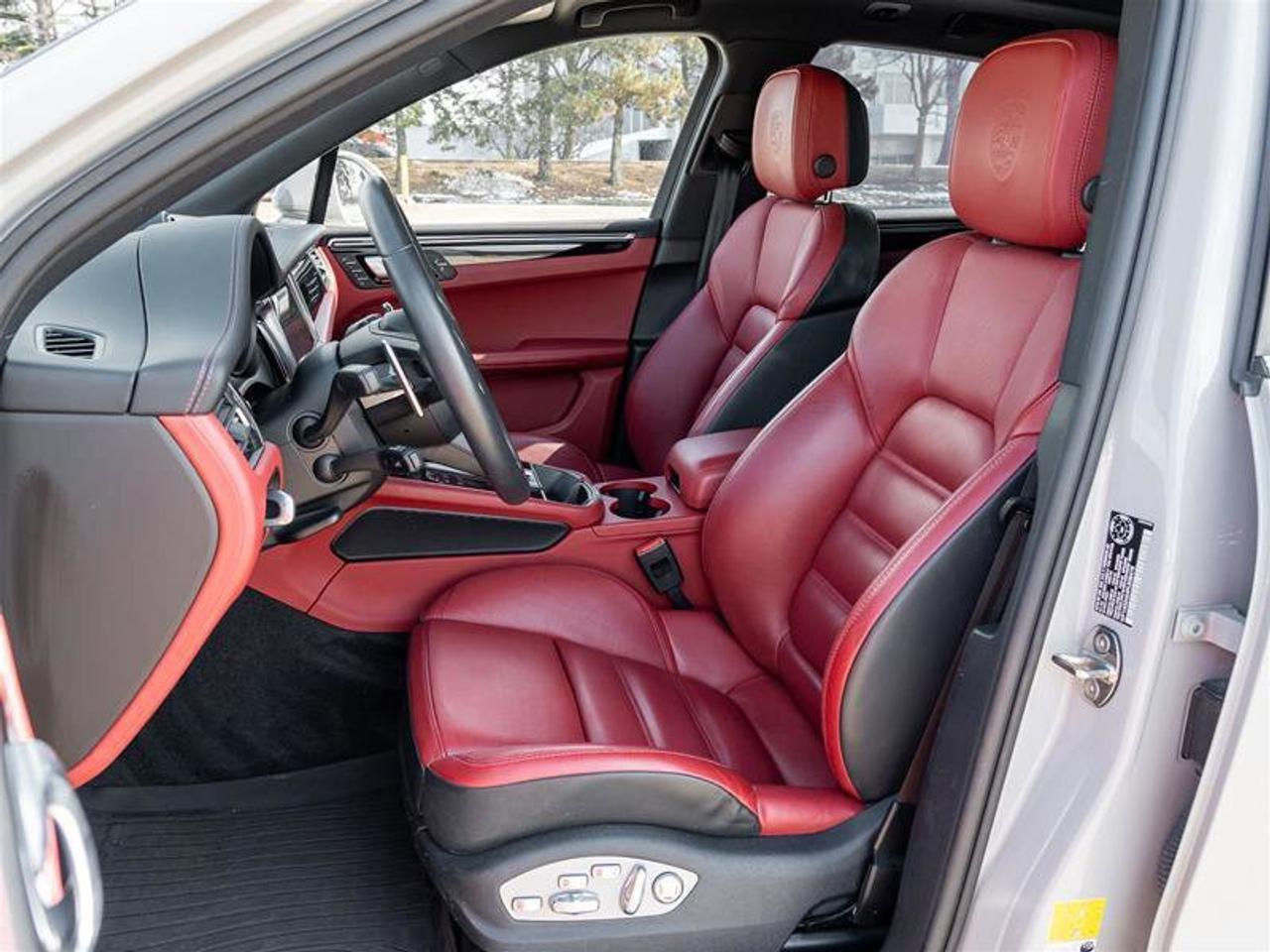 2023 Porsche Macan S AWD Premium Pkg Plus  SportDesign Side Skirts Sp Photo