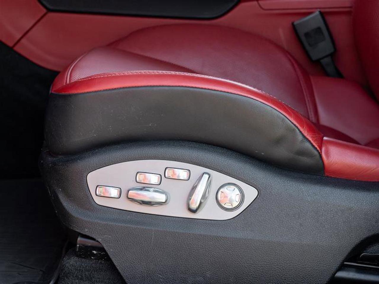 2023 Porsche Macan S AWD Premium Pkg Plus  SportDesign Side Skirts Sp Photo