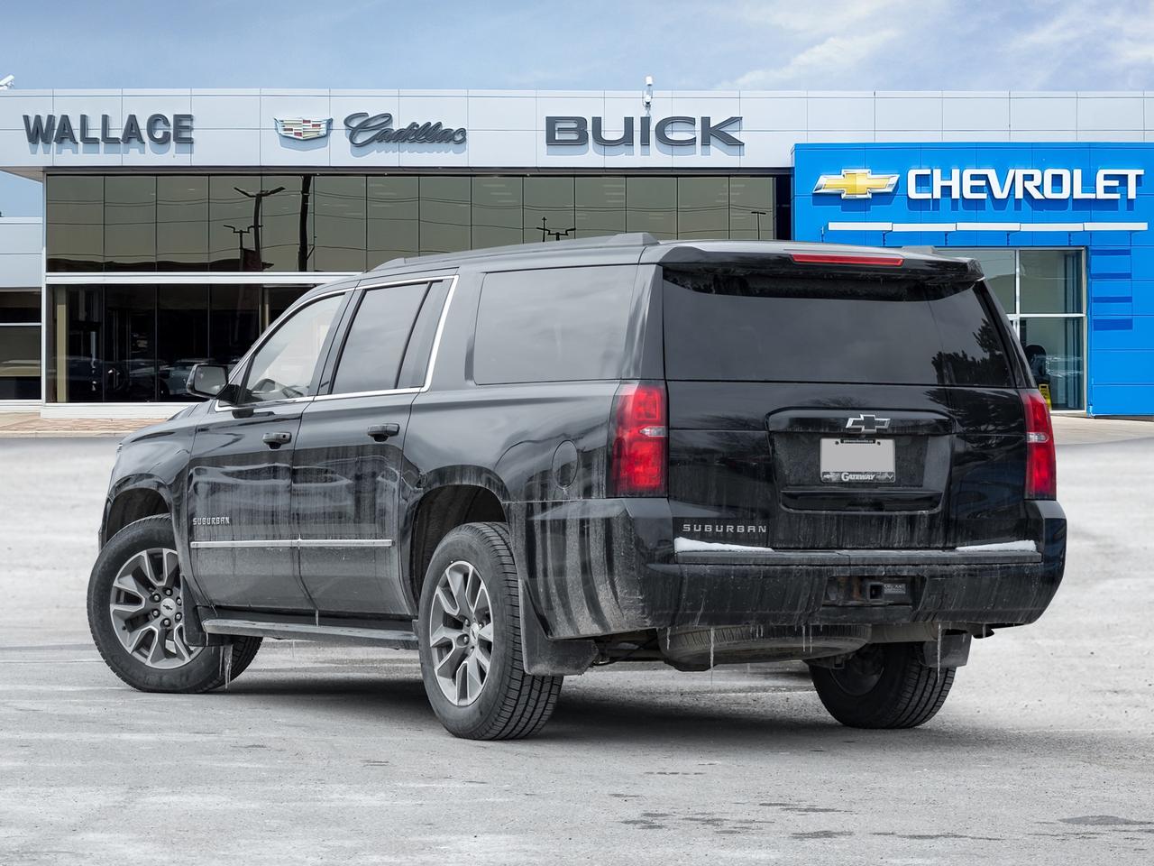 2019 Chevrolet Suburban Max Tow   8 Passenger   Blacked Out Accents Photo4