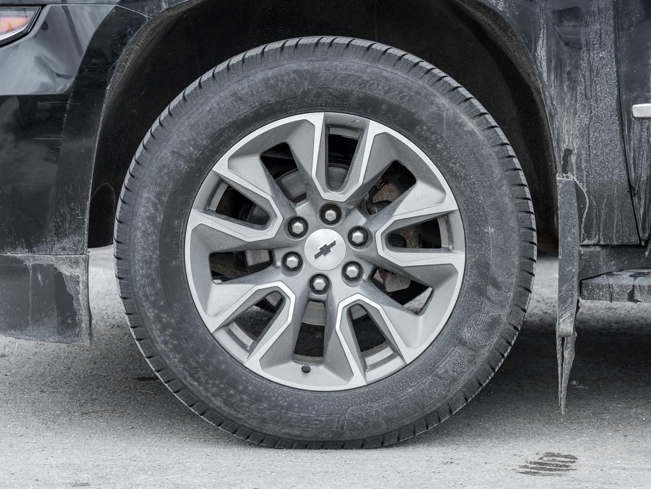 2019 Chevrolet Suburban Max Tow   8 Passenger   Blacked Out Accents Photo