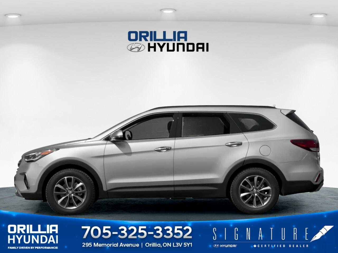 2017 Hyundai Santa Fe XL AWD 4dr Luxury Photo2
