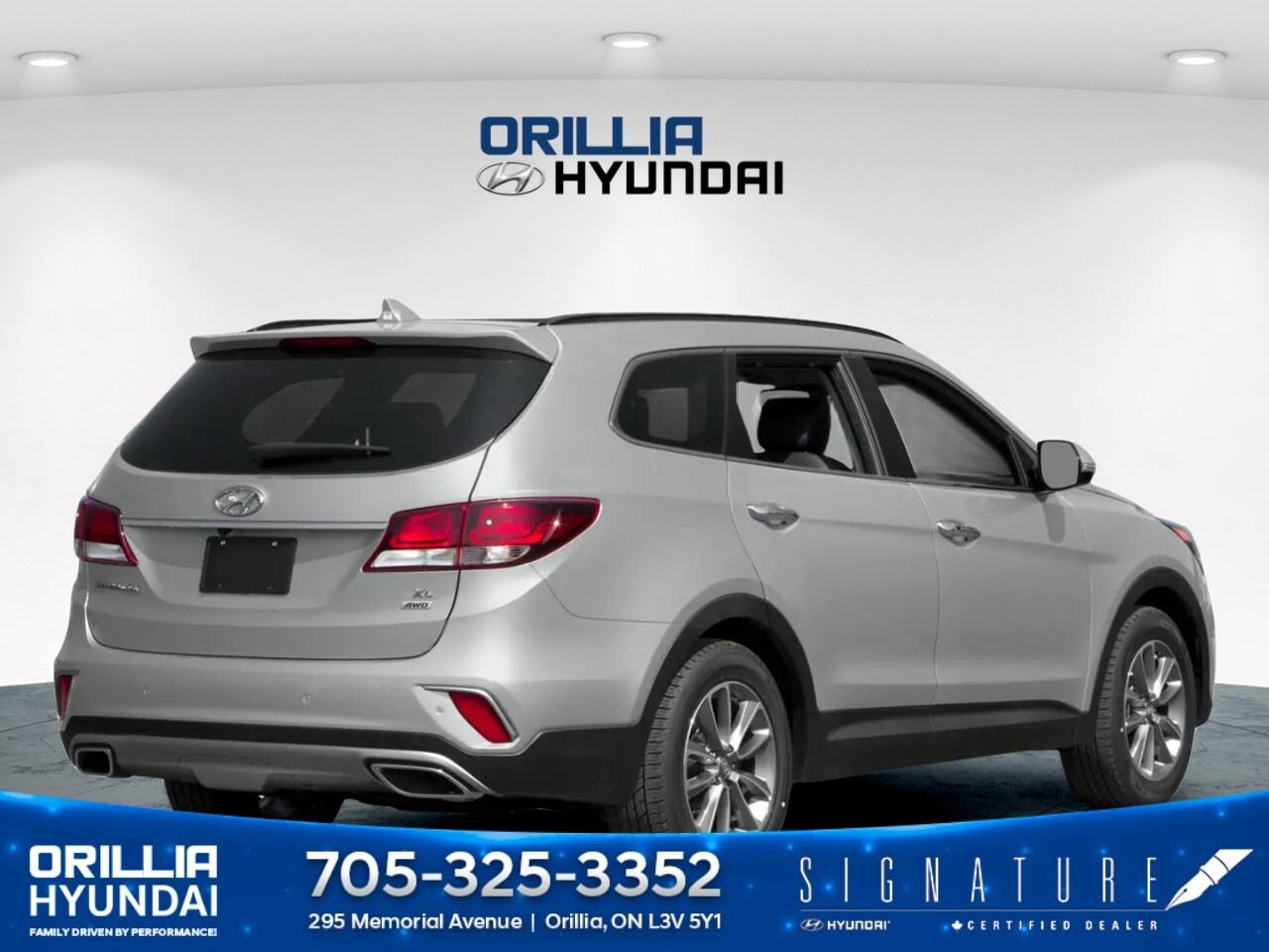 2017 Hyundai Santa Fe XL AWD 4dr Luxury Photo