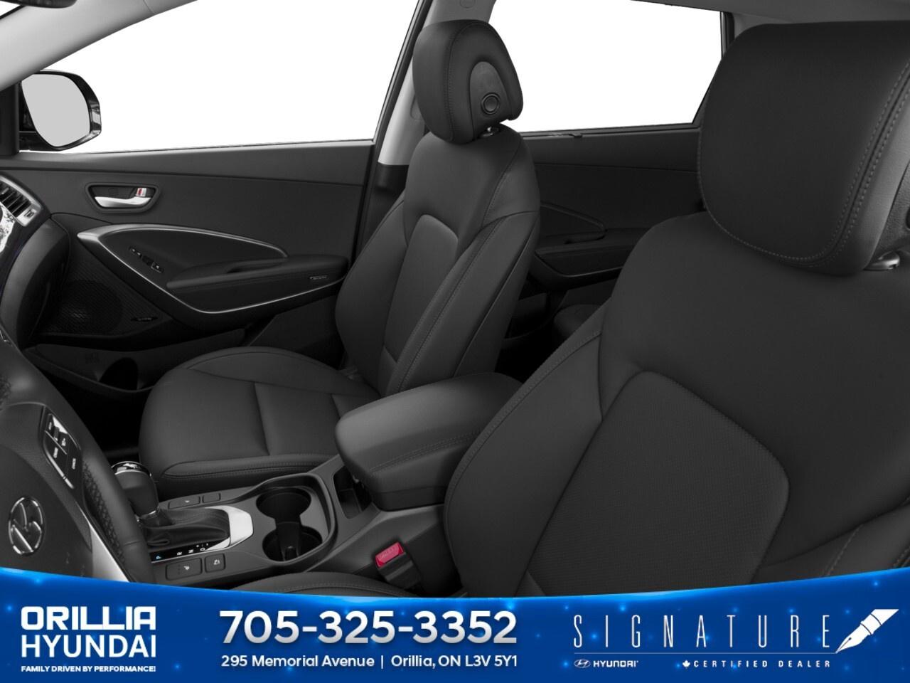 2017 Hyundai Santa Fe XL AWD 4dr Luxury Photo