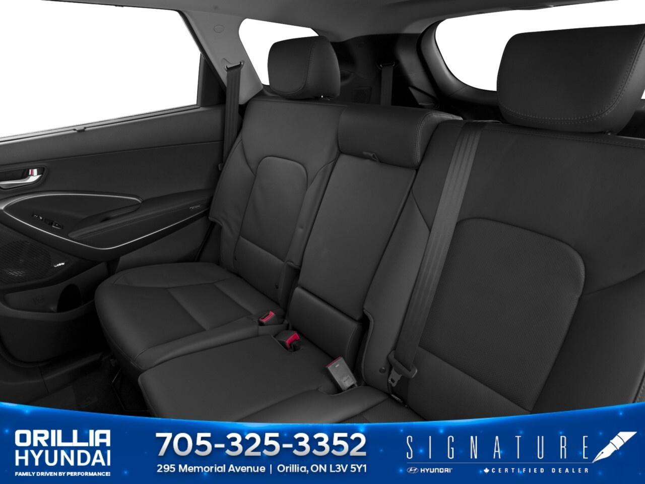 2017 Hyundai Santa Fe XL AWD 4dr Luxury Photo