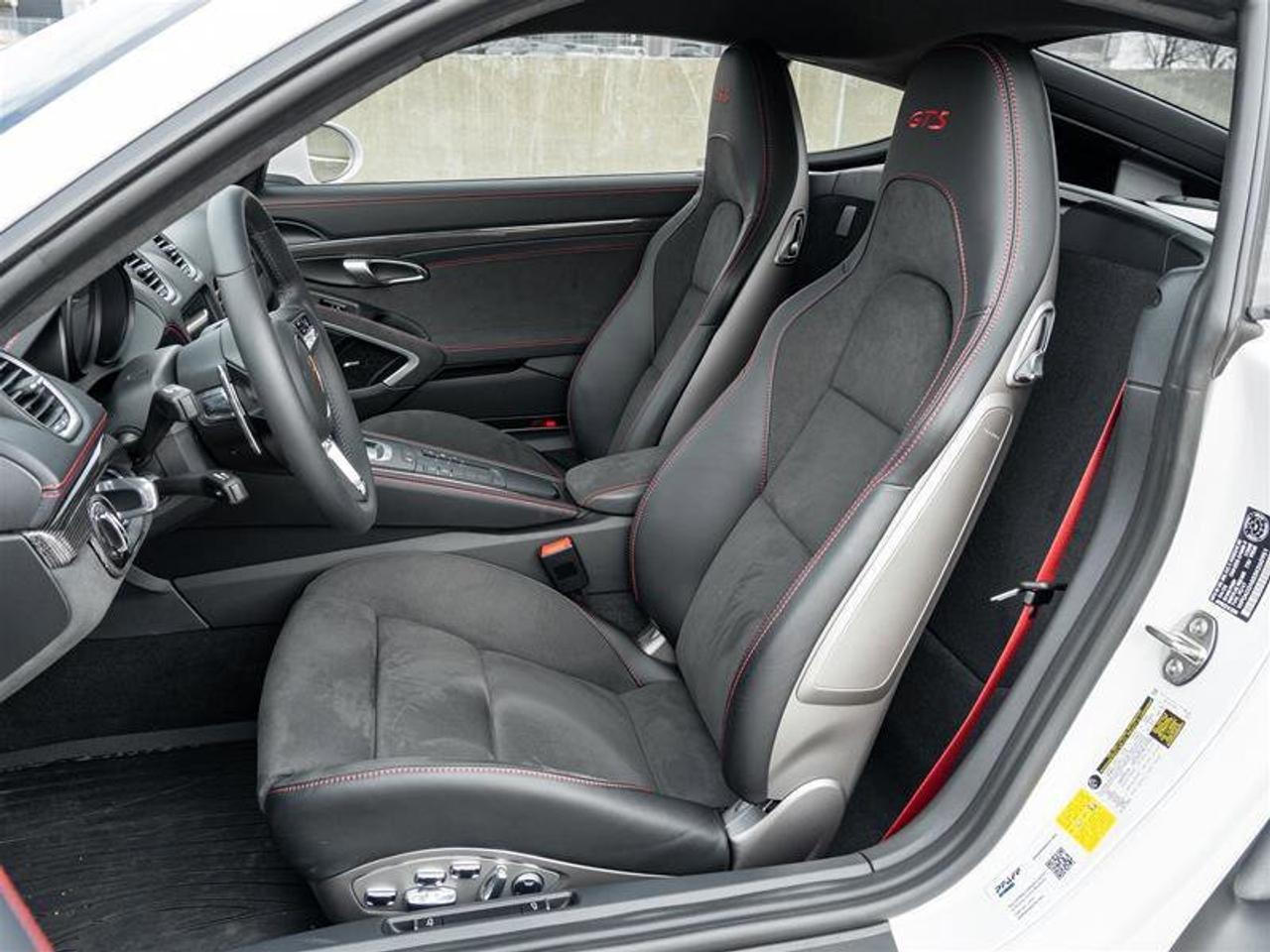 2025 Porsche 718 Cayman GTS 4.0 Coupe Premium Pkg Adaptive Sport Seats Plu Photo