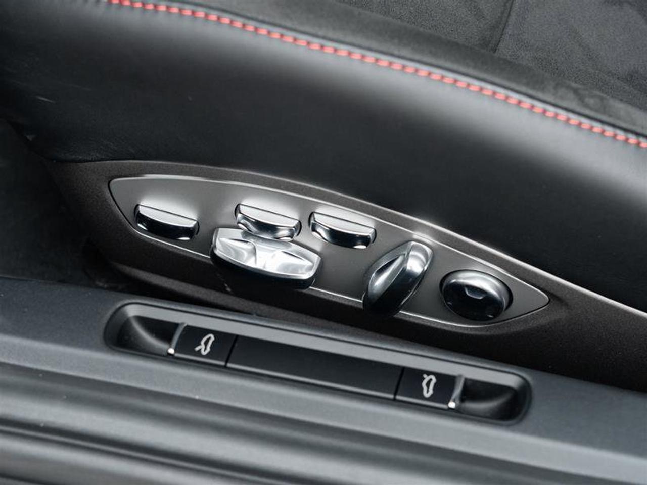 2025 Porsche 718 Cayman GTS 4.0 Coupe Premium Pkg Adaptive Sport Seats Plu Photo