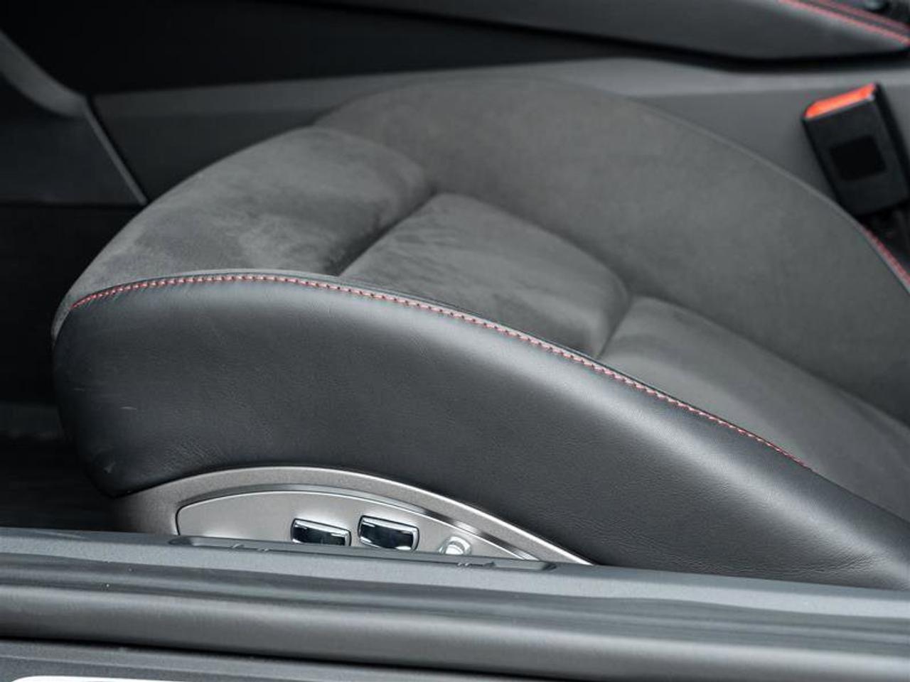 2025 Porsche 718 Cayman GTS 4.0 Coupe Premium Pkg Adaptive Sport Seats Plu Photo