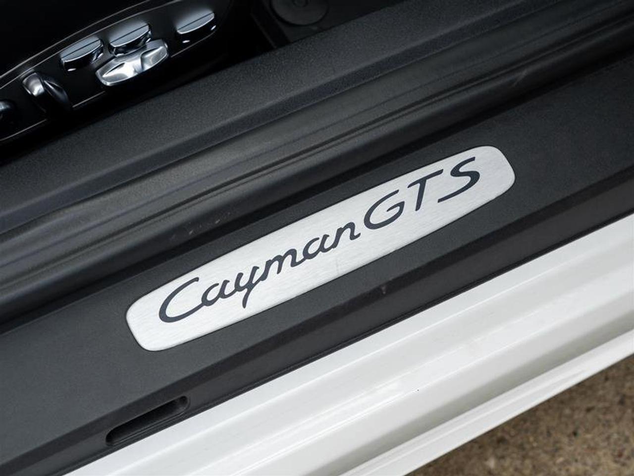 2025 Porsche 718 Cayman GTS 4.0 Coupe Premium Pkg Adaptive Sport Seats Plu Photo