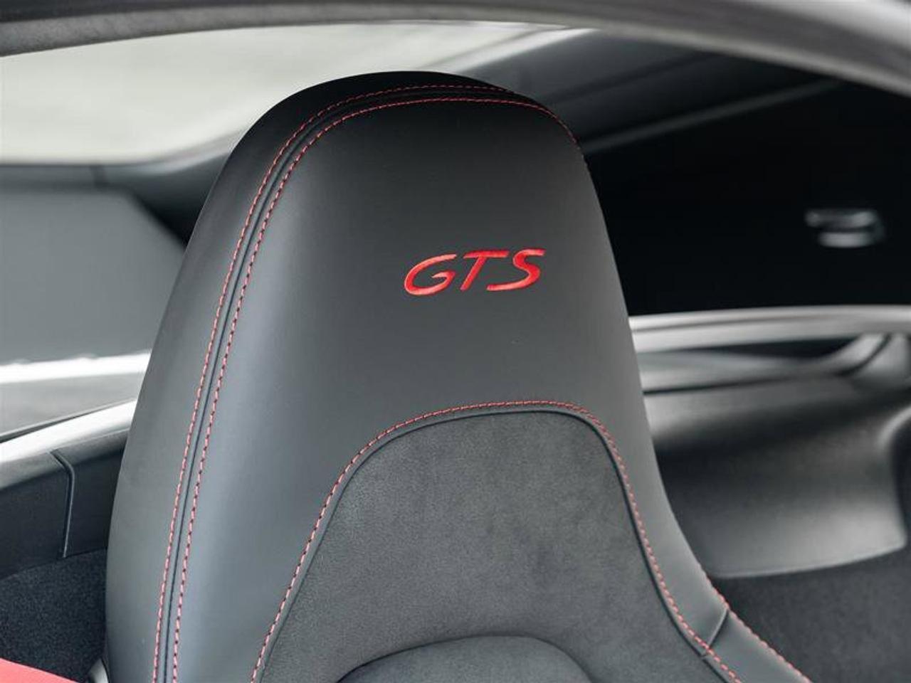 2025 Porsche 718 Cayman GTS 4.0 Coupe Premium Pkg Adaptive Sport Seats Plu Photo