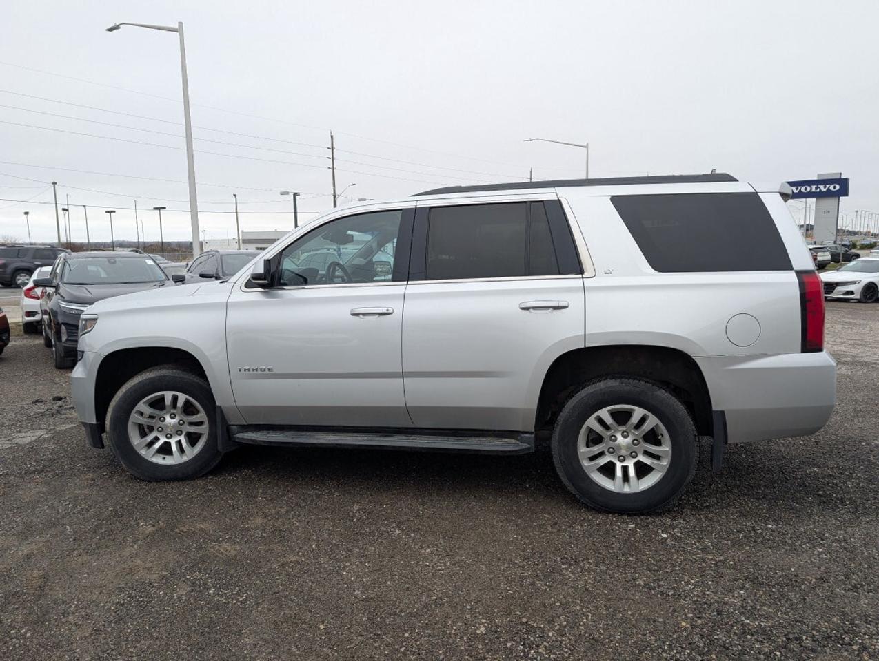 2015 Chevrolet Tahoe LT 4WD   LEATHER   SUNROOF   DVD   CAMERA   HTD SE Photo