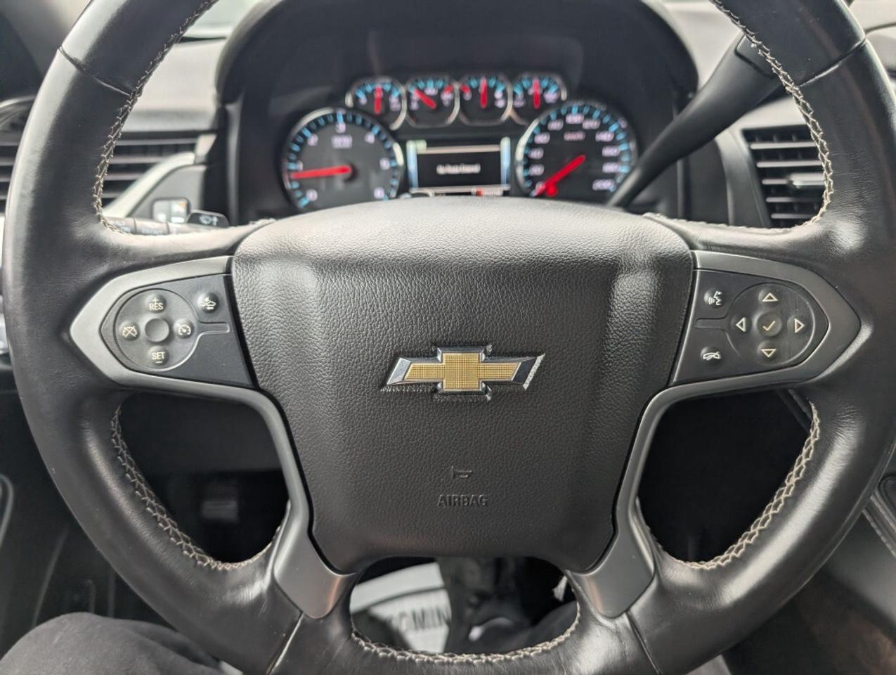 2015 Chevrolet Tahoe LT 4WD   LEATHER   SUNROOF   DVD   CAMERA   HTD SE Photo
