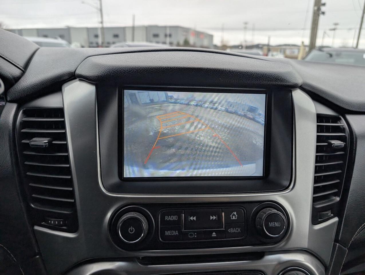 2015 Chevrolet Tahoe LT 4WD   LEATHER   SUNROOF   DVD   CAMERA   HTD SE Photo